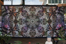 Charger l'image dans la galerie, Primaterra UV psychedelic mandala trippy tapestry by Crealab108 Koh Pha Ngan