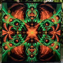 Charger l'image dans la galerie, Reptilian Gate Psychedelic Mandala Fractal UV Tapestry - Crealab108