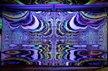 Charger l&#39;image dans la galerie, Uv Psychedelic giant trippy fractal tapestry by Crealab108 Koh Pha ngan
