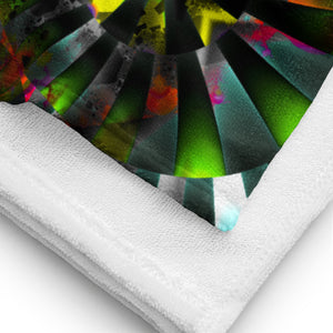 Nova Towel - Trippy Fractal Geometric Mandala