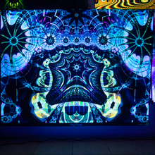 Charger l&#39;image dans la galerie, Psy Floor Trippy UV Psychedelic Fractal Tapestry - Crealab108
